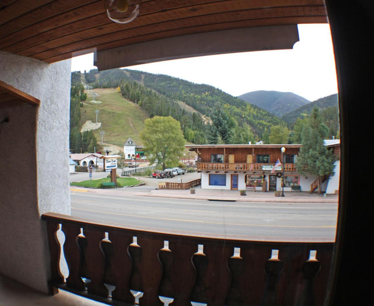 Sitzmark Sports Lodge Red River Zewnętrze zdjęcie
